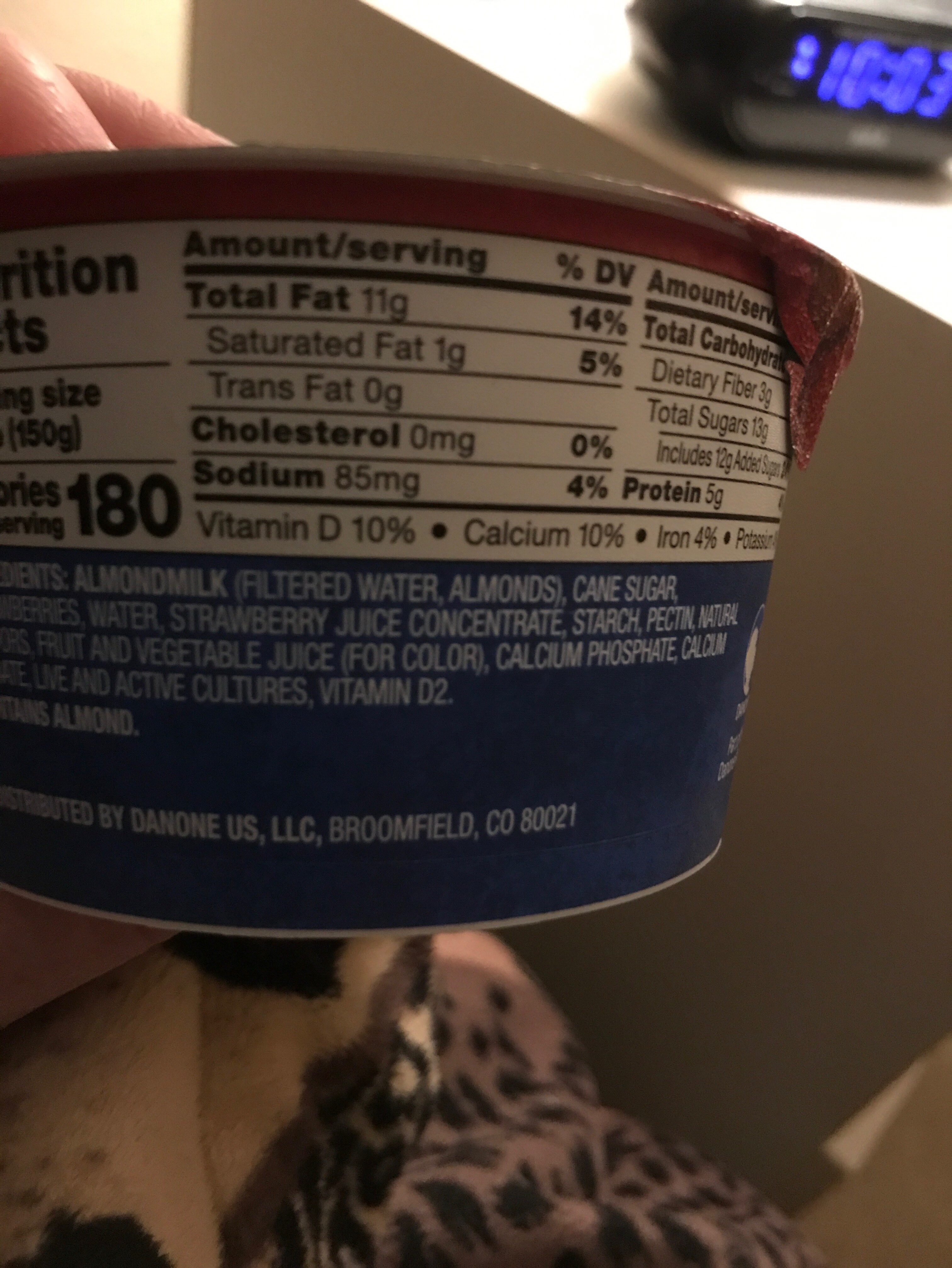 Almondmilk yogurt alternative - Nutrition facts - en