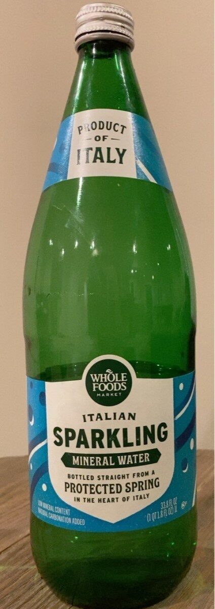 Italian sparkling mineral water - Product - en